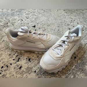 Reebok Cardi B sneakers white like new